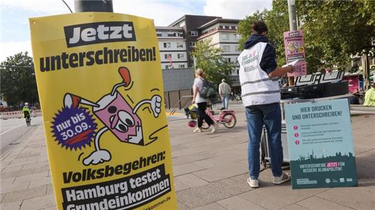 Wollen die Initiatoren mit ihren Volksbegehren erfolgreich sein, müssen sie innerhalb von drei Wochen fast 66.000 Unterschriften sammeln.