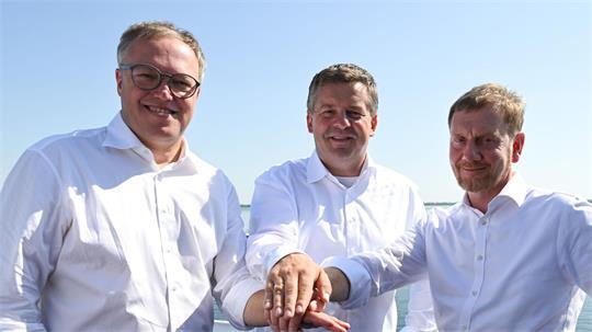 Wollen mit einer Stimme sprechen: Die drei ostdeutschen Ministerpräsidenten (Mario Voigt (Thüringen), Sven Schulze (Sachsen-Anhalt) und (Michael Kretschmer, Thüringen, alle CDU) sind gegen eine Abschaffung der Rente nach 45 Beitragsjahren.