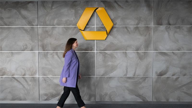 Commerzbank: Mit Rekordgewinn in Gespräche mit der Unicredit Wollte die Eigenständigkeit der Commerzbank retten und sucht nun das Gespräch mit der Großaktionärin Unicredit für eine gemeinsame Lösung: Commerzbank-Chefin Bettina Orlopp. (Archivbild)