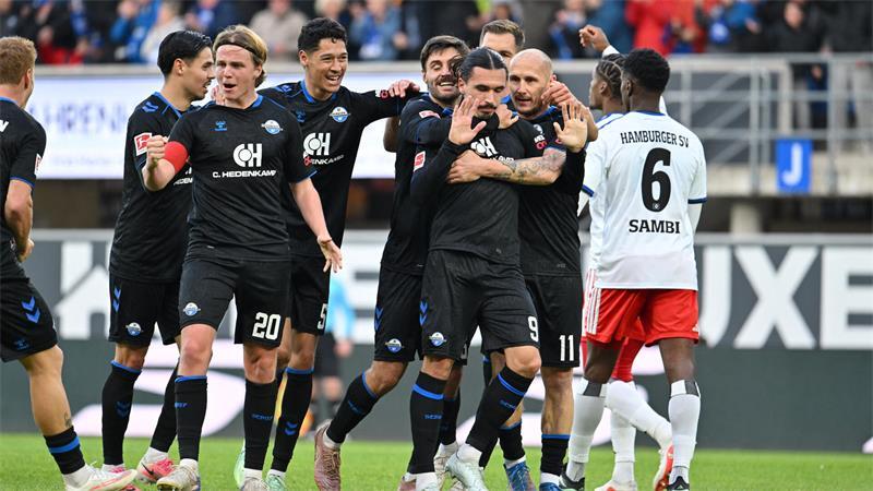 Wollte nicht jubeln: Rayan Philippe (Mitte).