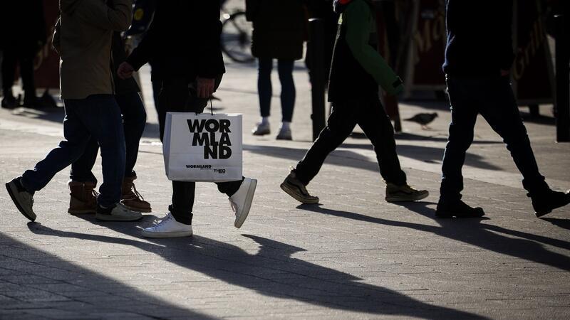 Herrenausstatter Wormland macht weiter - Übernahme durch L&T Wormland mit damals 400 Mitarbeitern hatte im Januar ein Insolvenzverfahren in Eigenregie beantragt.