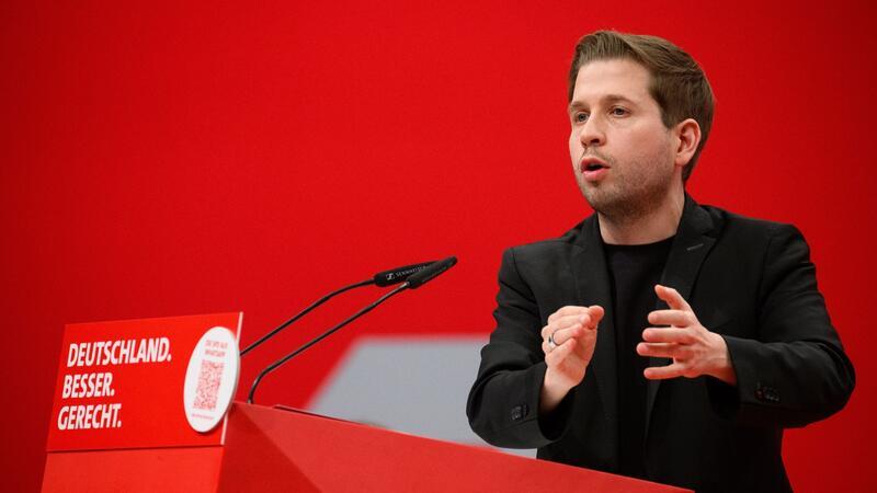 Wurde für zwei weitere Jahre als SPD-Generalsekretär wiedergewählt: Kevin Kühnert.