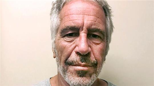 Wurde rund einen Monat nach der Festnahme tot in seiner Zelle gefunden: Jeffrey Epstein.