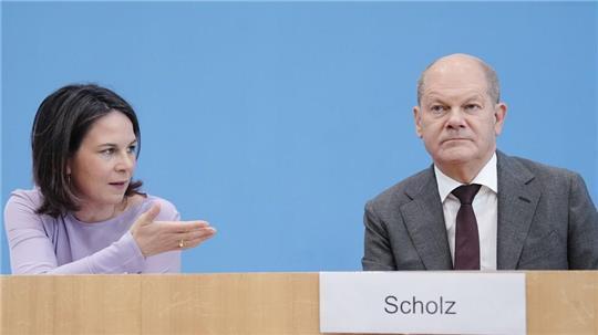 Wurden im Internet beleidigt: Annalena Baerbock und Olaf Scholz.