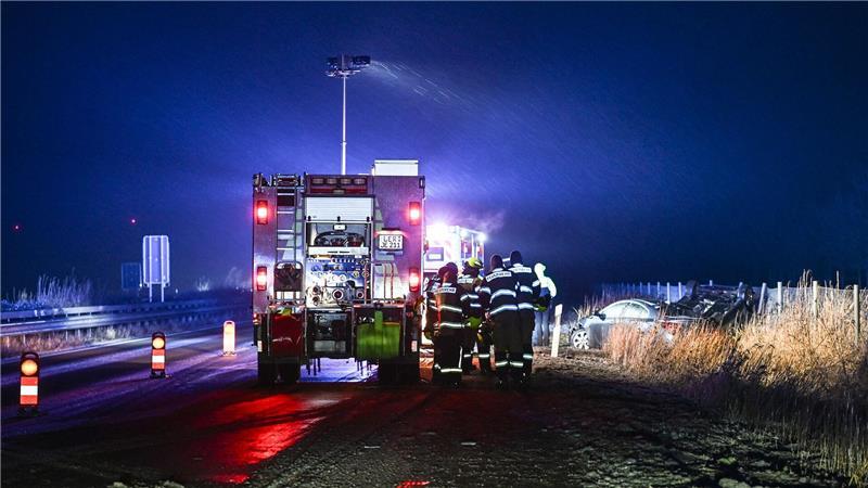 Zahlreiche Einsatzkräfte kümmerten sich um die Verletzten.