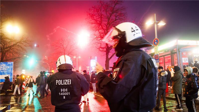 Zahlreiche Kräfte waren im Einsatz in Hamburg.