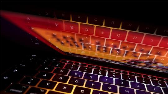 Zahlungsbetrag im Internet gibt es in vielen Varianten - jeder Fünfte wurde laut Umfrage schon Opfer davon