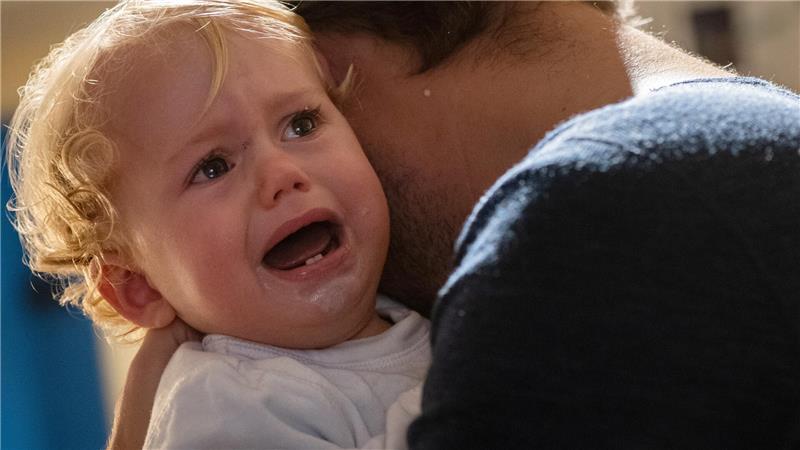 Schmerzen beim Zahnen: „Öko-Test“ kritisiert Süßstoffe in Gel für Babys Zahnungsgels und -öle sollen den Druck im Zahnfleisch lindern. Nach Einschätzung der Zeitschrift „Öko-Test“ haben sie jedoch keinen Vorteil.