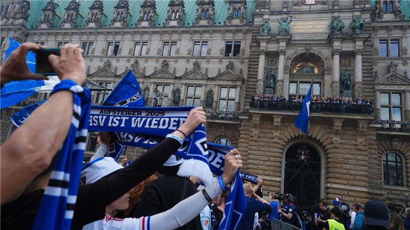 Zehntausende Fans feierten ihren Verein. 