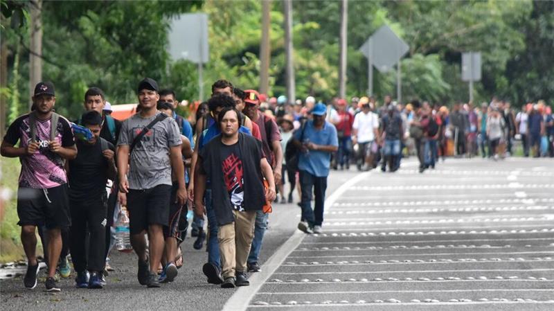Mexikos Staatschefin erörtert Migrationspolitik mit Trump Zehntausende Menschen versuchen jedes Jahr, vor Armut, Gewalt und politischen Krisen aus Südamerika in die USA zu flüchten. (Archivbild)