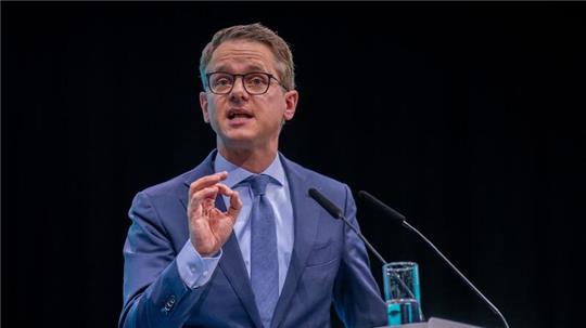 „Zehntausende Stimmen automatisiert abgegeben worden“: Carsten Linnemann.