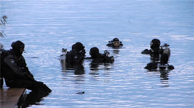 Tauchbasis-Betreiber nach tödlichem Unfall: „Jeder Tote einer zu viel“ Zehntausende Wassersportler gehen in jedem Jahr im Kreidesee in Hemmoor auf Tauchstation - oftmals in Gruppen. Für einen 34-Jährigen endete ein Tauchgang nun tödlich.