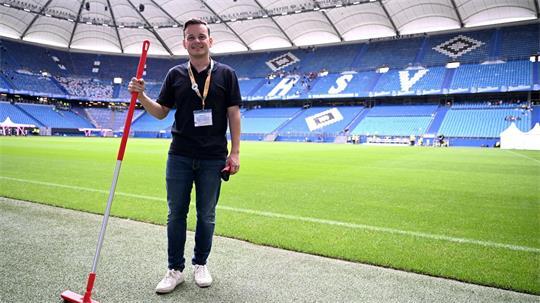 Zehntausende Zeugen Jehovas wollen sich am Wochenende unter dem Motto „Ewiges Glück“ im Volksparkstadion versammeln.