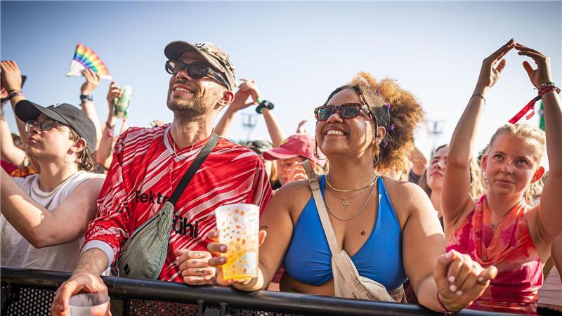 Nach Gewitter-Zwangspause: Hurricane-Festival geht weiter Zehntausende haben beim Hurricane-Festival gefeiert.