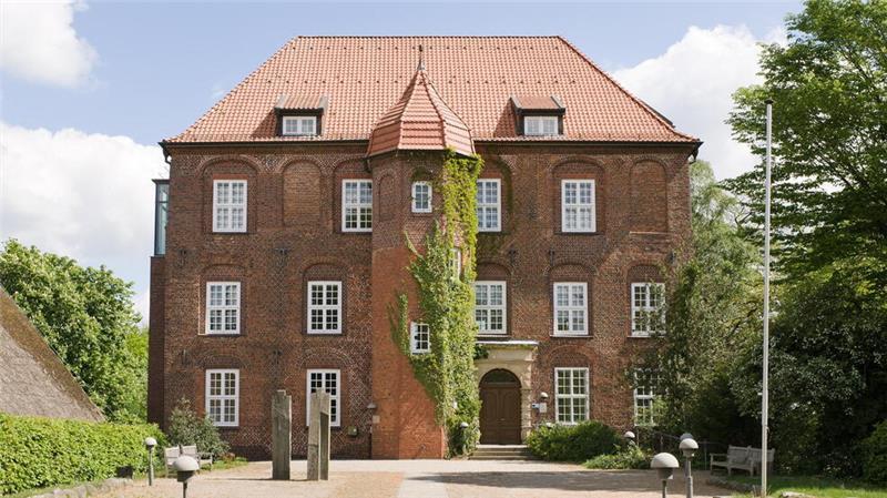 Außenansicht vom Schloss Agathenburg