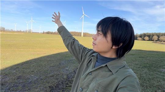 Zelong Lu aus China möchte hier nur arbeiten und in Frieden mit seinem Vater leben, sagt er.