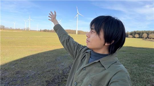 Zelong Lu aus China möchte hier nur arbeiten und in Frieden mit seinem Vater leben, sagt er.