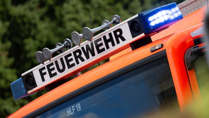 Zeugen beobachteten den Vorfall und alarmierten sofort die Feuerwehr.