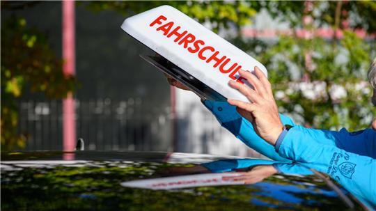 Ziel: Die Kosten für den Führerschein senken. (Archivbild)