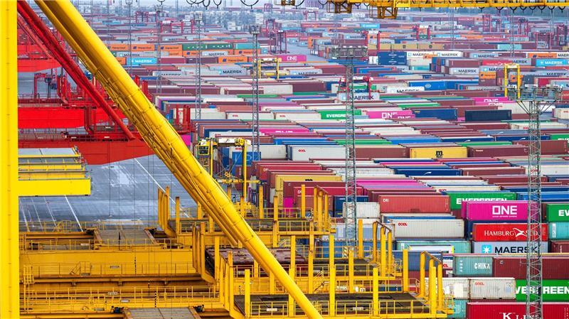 Wenig Hoffnung auf Aufschwung: Exporte schrumpfen weiter Zölle bremsen die Exportnation Deutschland. (Symbolbild)