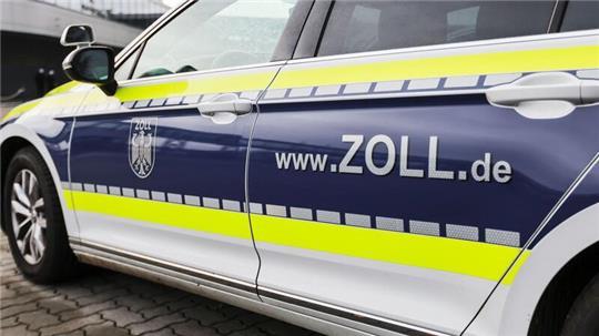 Zollfahnder und Polizisten haben in Kiel zwei mutmaßlich Drogendealer festgenommen. (Symbolbild)