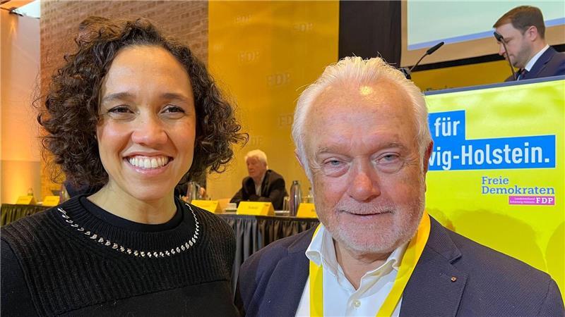 Nord-FDP will wieder in Regierungsverantwortung Zu Gast ist neben Parteivize Wolfgang Kubicki auch Generalsekretärin Nicole Büttner.