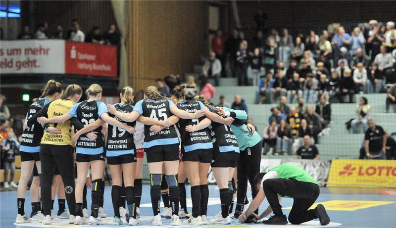 Leere Plätze in Halle Nord: So kämpft der BSV um Zuschauer Zu Saisonbeginn blieben viele Plätze in der Halle Nord leer.