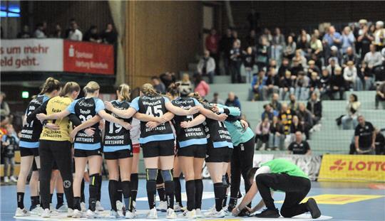 Zu Saisonbeginn blieben viele Plätze in der Halle Nord leer.