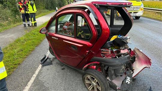 Zu einem schweren Unfall mit einem Kabinenroller kam es am vergangenen Sonnabend auf der B495 im Kreis Cuxhaven.