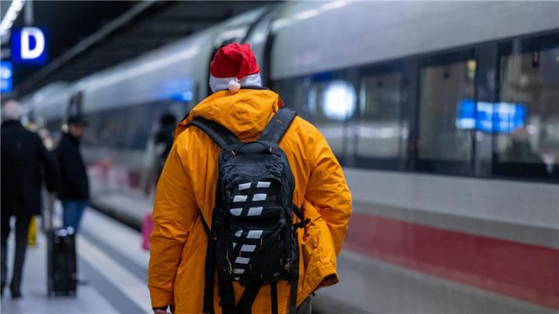 Züge sind am frühen Morgen und am späten Abend in der Regel weniger voll. (Archivbild)