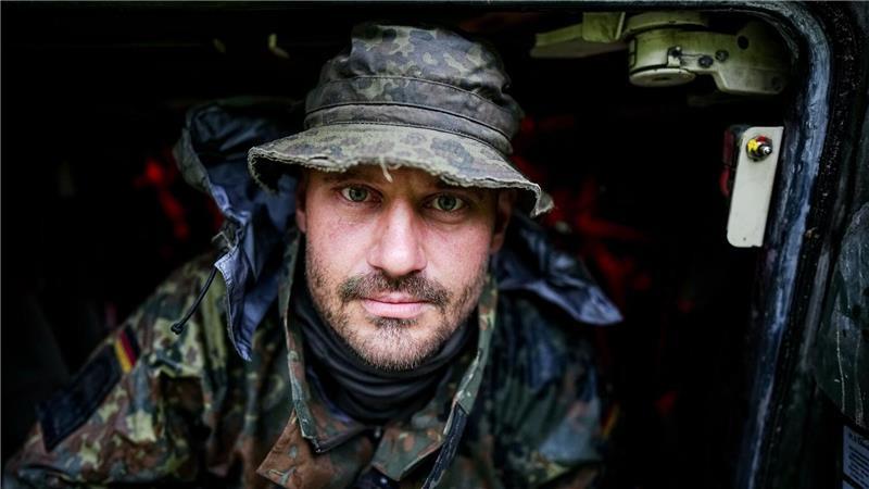 Gefechtsübung in Litauen: „Im Krieg wäre ich jetzt tot“ Zugführer Philip im Schützenpanzer Puma.