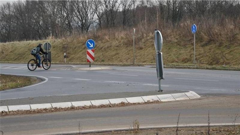 Tödliche Unfälle: Autofahrer rund um Nottensdorf müssen runter vom Gas Zukünftig soll Tempo 50 tödliche Unfälle wie im Herbst 2016 bei der Schragenberg-Kurve verhindern.