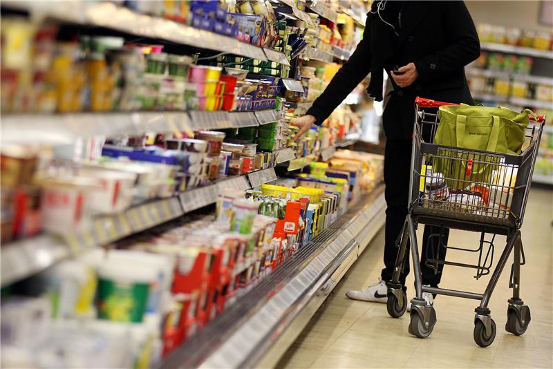 Preiskampf hält an: Edeka wirft diese Produkte aus den Regalen Zuletzt wurde Edeka von 17 Herstellern nicht mehr beliefert. Jetzt kommen bis auf Weiteres Kellogg's dazu. Foto: dpa