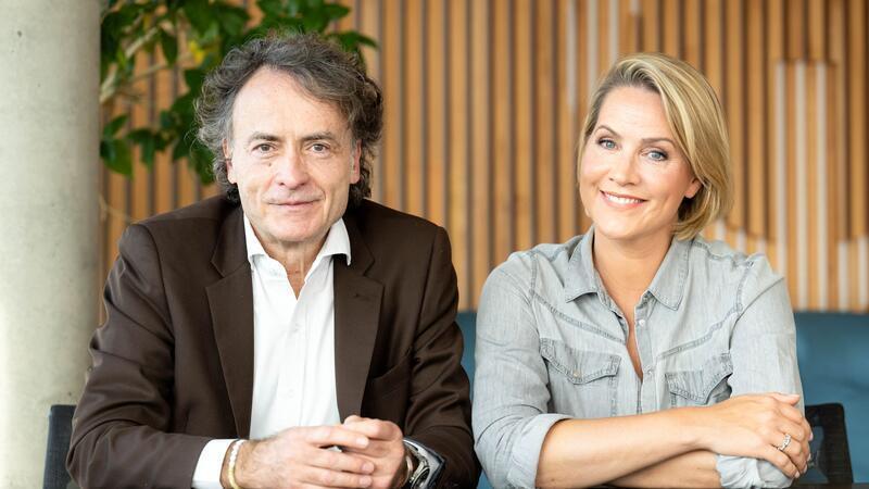 „3nach9“: Die Mutter aller Talkshows wird 50 Zum 50. Geburtstag der Sendung „3nach9“ von Radio Bremen geben die Moderatoren Giovanni di Lorenzo und Judith Rakers Einblicke in ihre Arbeit.