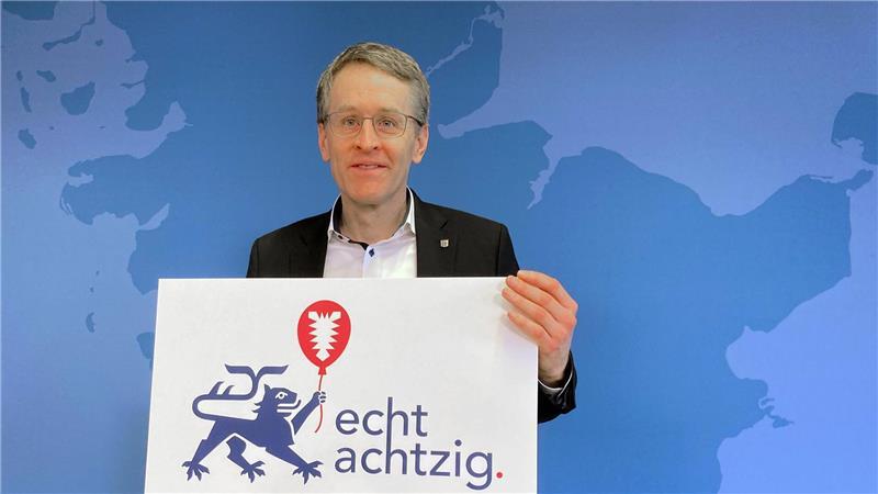 Zum 80. Geburtstag des Landes gibt es ein eigenes Logo.