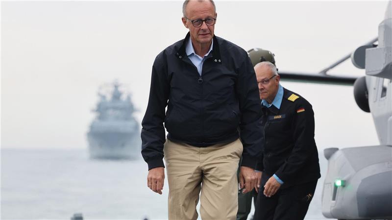 Merz: Bedrohung durch Russland ist real Zum Antrittsbesuch bei der Flotte.