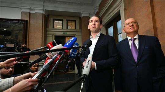 Zum Auftakt des Prozesses gegen Sebastian Kurz (l) ist das Medieninteresse enorm.Fotograf