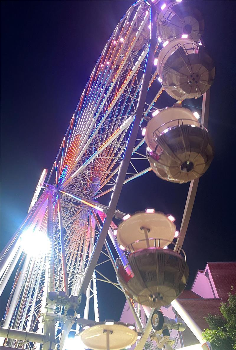 Buxtehuder Altstadtfest: Das ist neu auf der beliebten Partymeile Zum Buxtehuder Altstadtfest dreht sich wieder das Riesenrad.