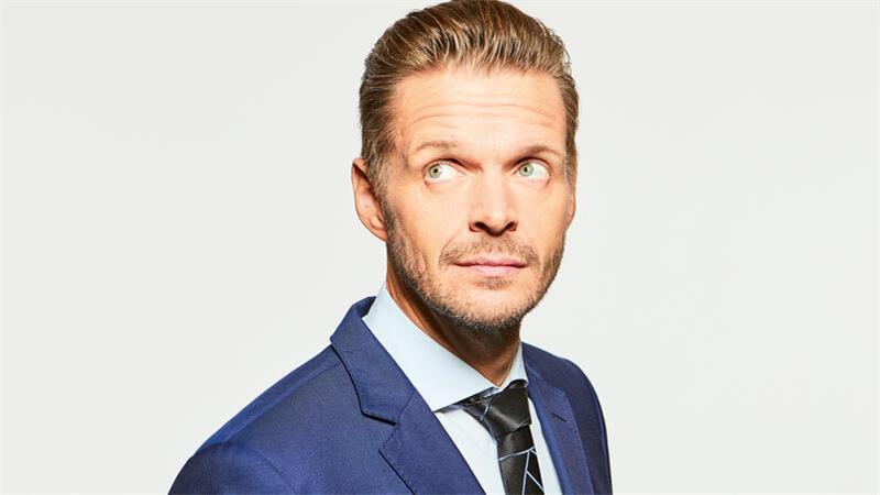 Warum Kabarettist Florian Schroeder in Buxtehude auf den Neustart setzt Zum Finale seiner aktuellen Spielzeit gibt der Buxtehuder Kleinkunst-Igel dem Kabarettisten Florian Schroeder die Bühne.