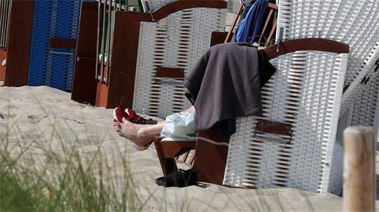 Zum Start der neuen Woche heißt es: Ab nach draußen und Sonne tanken! (Symbolbild)