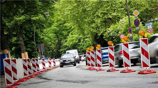 Zum Start nach der Sommerpause liefern sich Regierungs- und Oppositionsparteien eine kontroverse Debatte zur Verkehrspolitik (Archivbild).