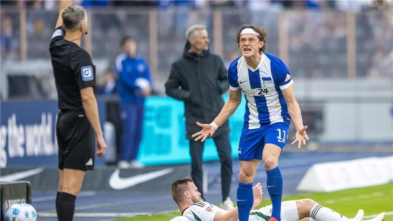 Schalker Auswärtspremiere: Nächster Tiefschlag für Hertha Zum Verzweifeln: Herthas Fabian Reese schreit seinen Frust heraus.