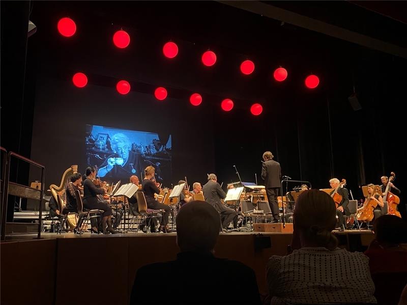 Holk Festival: Stadeum setzt die Segel für ein Stück Normalität Zum diesjährigen Galaabend hat das Philharmonische Orchester Bremerhaven für Stade erstmals Filmmusik wie zum Beispiel von Miss Marple im Gepäck.