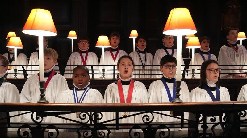 Zum ersten Mal dürfen Mädchen im Chor von St. Paul’s mitsingen.