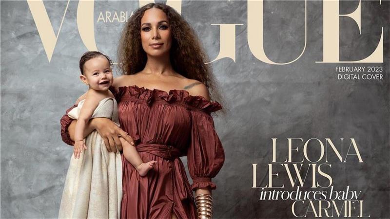 Zwei „Vogue Cover Girls“ für Dennis Jauch aus dem Kreis Cuxhaven Zum ersten Mal hat Sängerin Leona Lewis das Gesicht ihres Kindes öffentlich gezeigt - und das gleich auf dem Titel der Modezeitschrift Vogue für Arabien. Der Papa und Gatte - der Tänzer Dennis Jauch aus Langen (Landkreis Cuxhaven) - hat das Cover stolz auf Instagram gepostet.