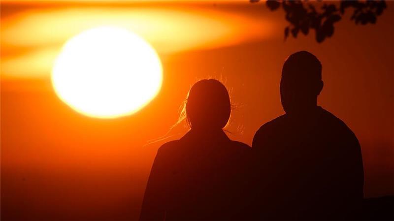 Zumindest bei Blind-Dates haben Frauen eine Vorliebe für etwas jüngere Männer. (Illustration)