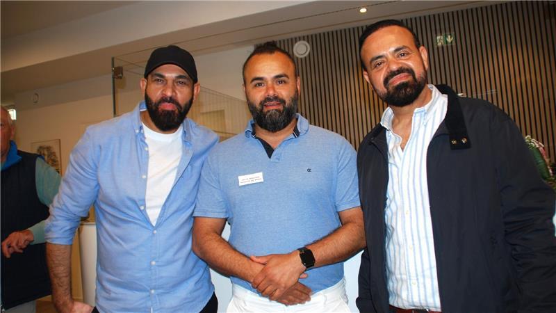 MVZ Afzali: Anfang März eröffnet die neue Arztpraxis in Apensen Zur Eröffnung des MVZ Afzali in Harsefeld: David Afzali (links) und sein Buder Hekmatulla Afzali mit dem Arzt Medi Abassi Khah (Mitte).