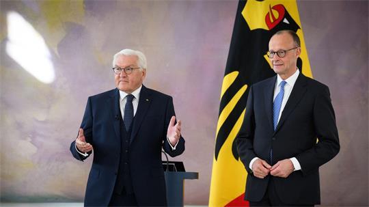 Zur Umbildung des Kabinetts ist als Nächstes der Bundespräsident gefragt. (Archivbild)