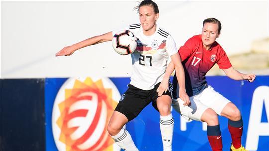 Zurück in Deutschland: Ex-Nationalspielerin Lena Petermann spielt künftig für Werder Bremen.