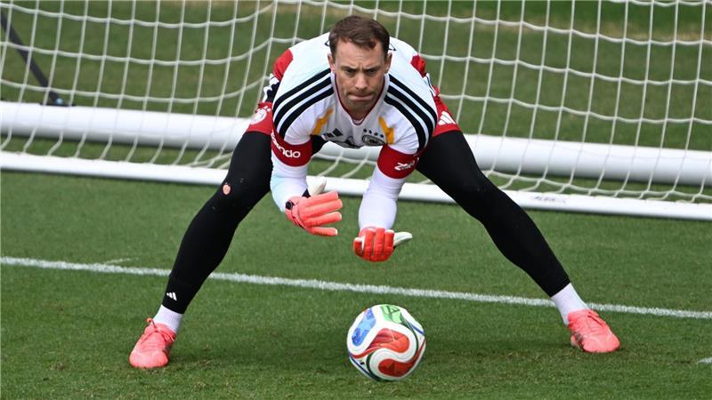 Deutsche Tugenden gegen Curaçao: „Zeigen, wie gut wir sind“ Zwei Jahre ohne Länderspiel, aber mit der Aura des Weltmeisters: Manuel Neuer.